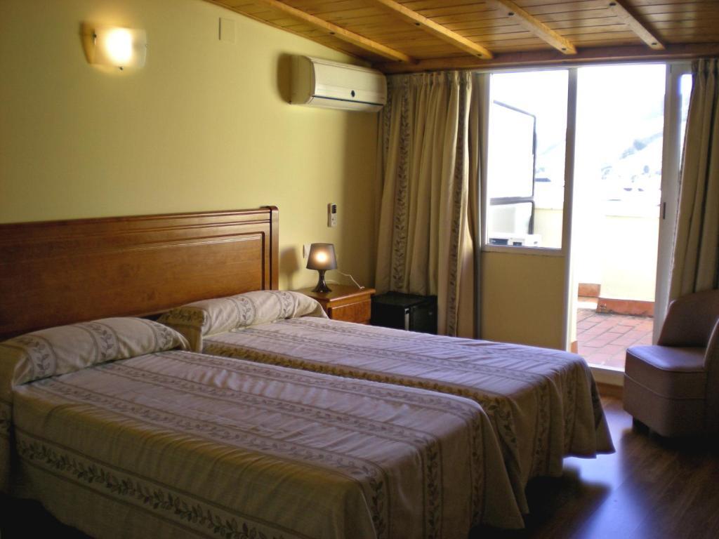 Labella Maria Hotell Pinos Genil Rum bild