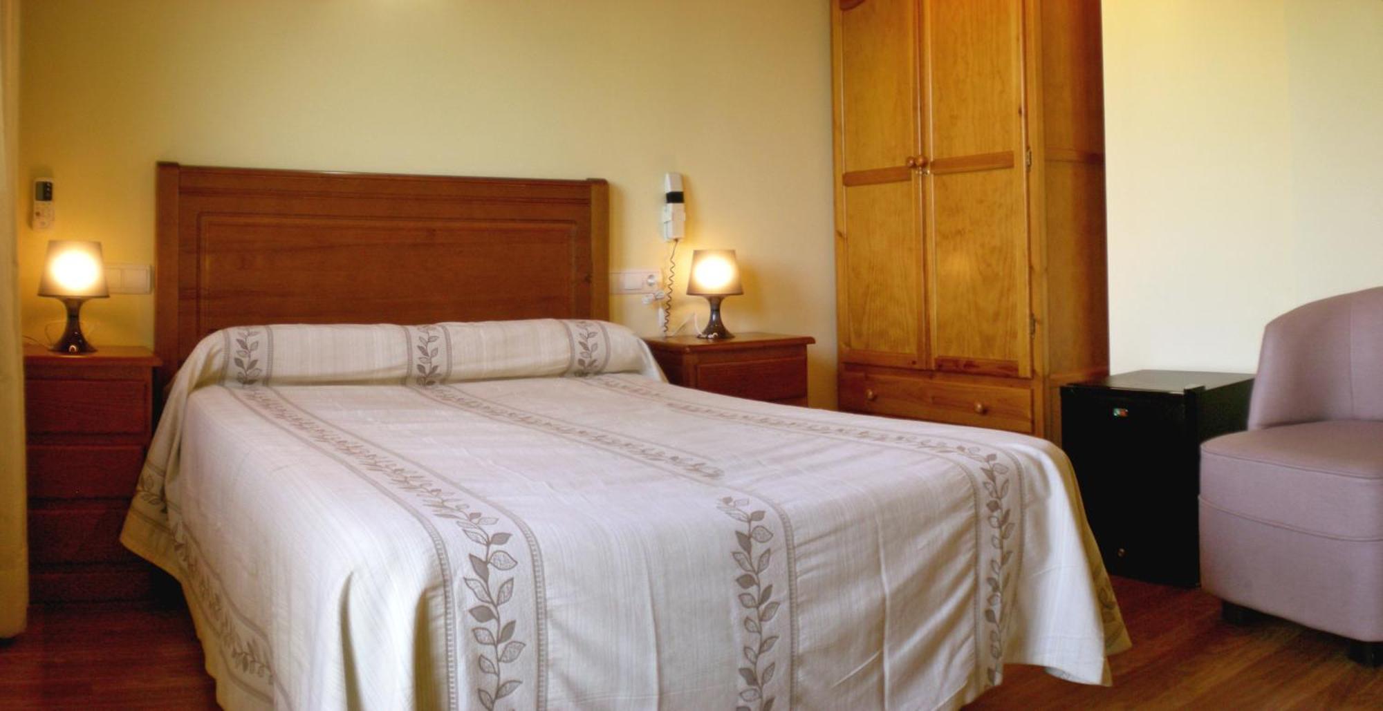 Labella Maria Hotell Pinos Genil Exteriör bild