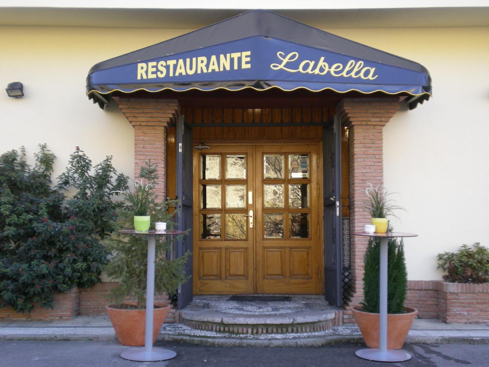 Labella Maria Hotell Pinos Genil Exteriör bild