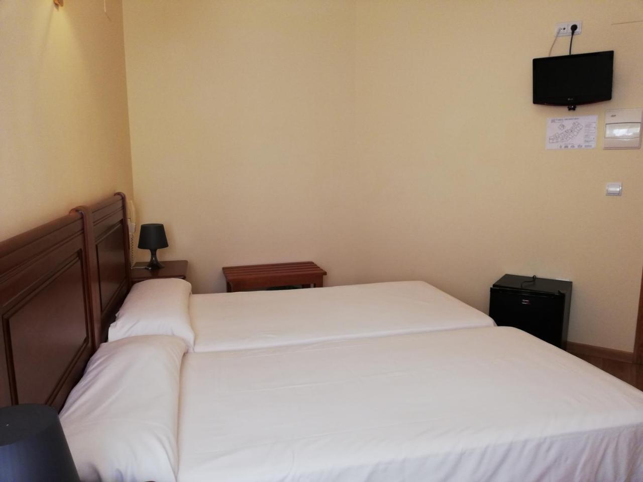 Labella Maria Hotell Pinos Genil Exteriör bild