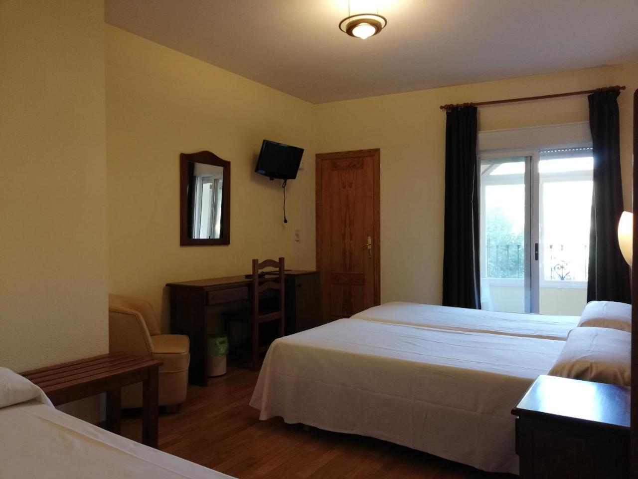 Labella Maria Hotell Pinos Genil Exteriör bild
