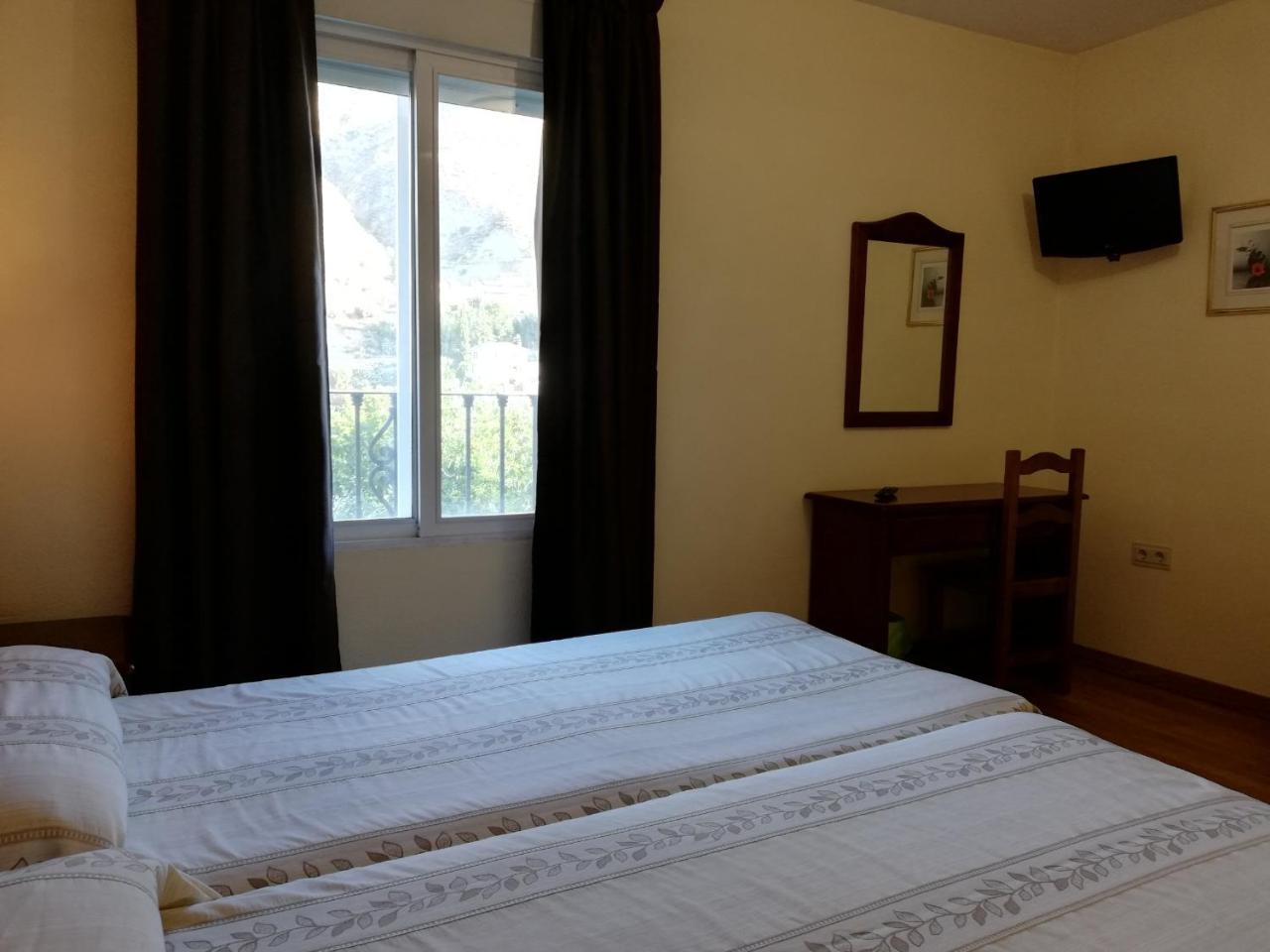 Labella Maria Hotell Pinos Genil Exteriör bild