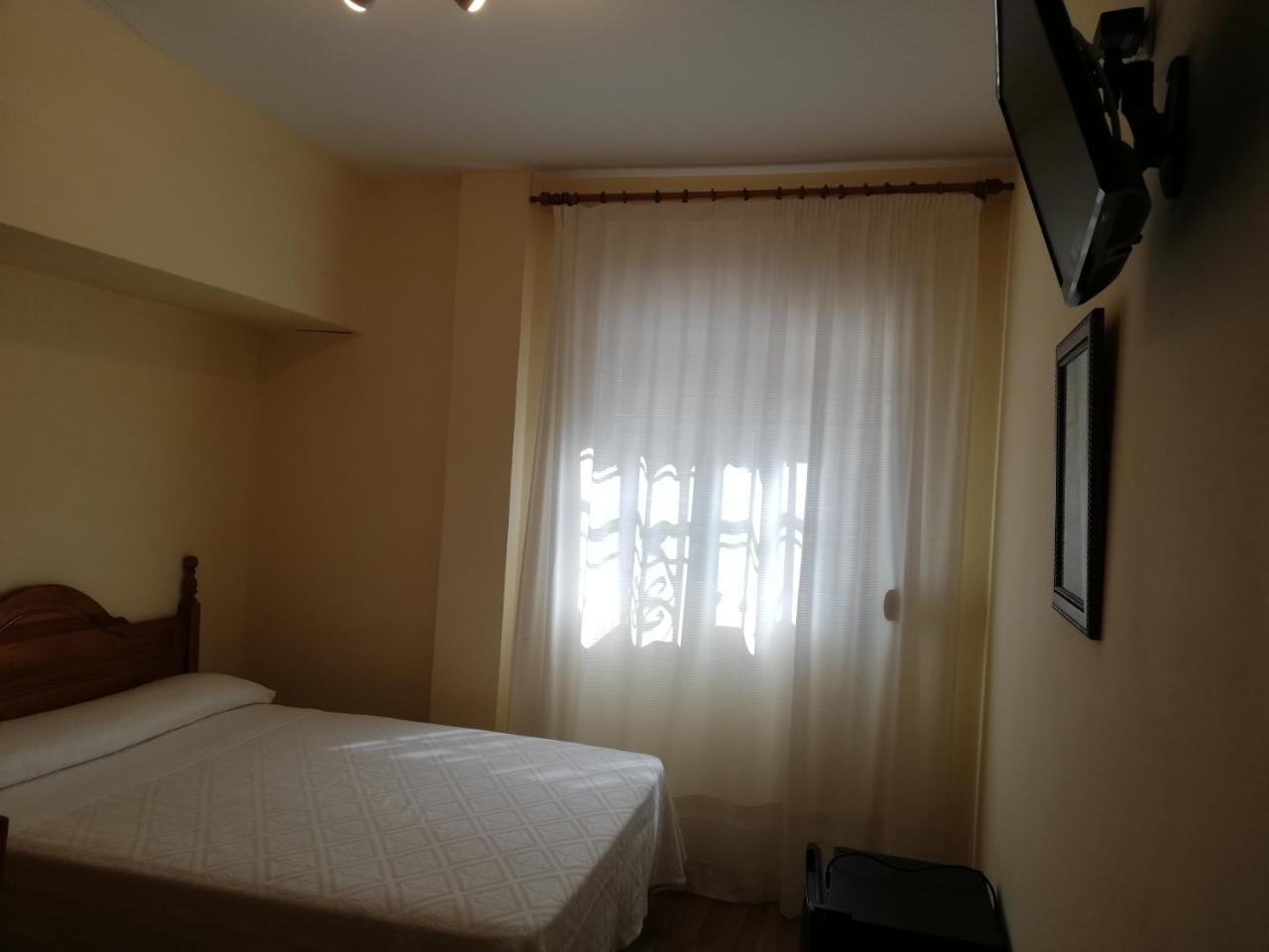 Labella Maria Hotell Pinos Genil Exteriör bild