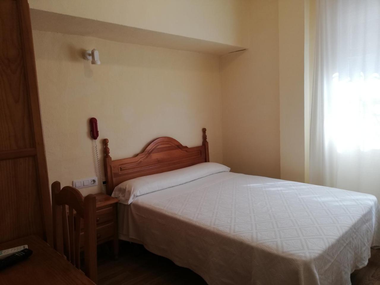 Labella Maria Hotell Pinos Genil Exteriör bild