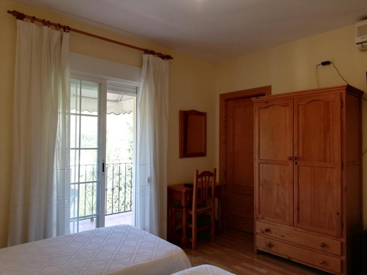 Labella Maria Hotell Pinos Genil Exteriör bild