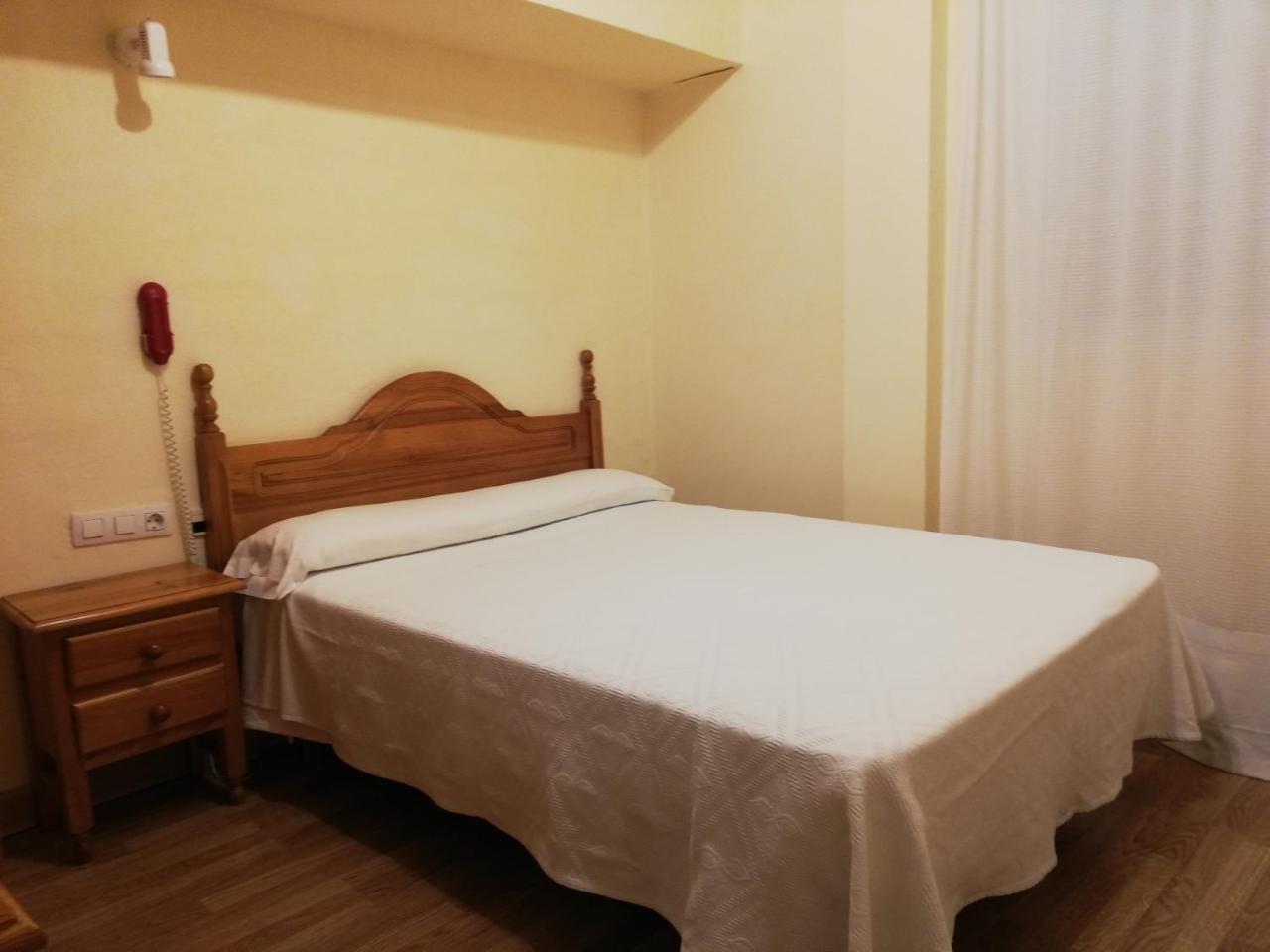 Labella Maria Hotell Pinos Genil Exteriör bild
