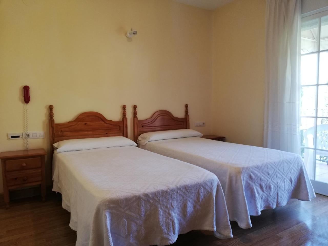 Labella Maria Hotell Pinos Genil Exteriör bild